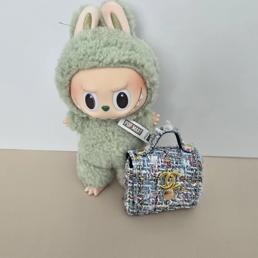 Fashionable Designer Bag - Picture 4 of 4